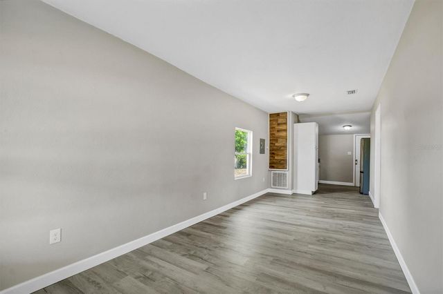 209 PINEY AVENUE, Lake Wales, FL 33898