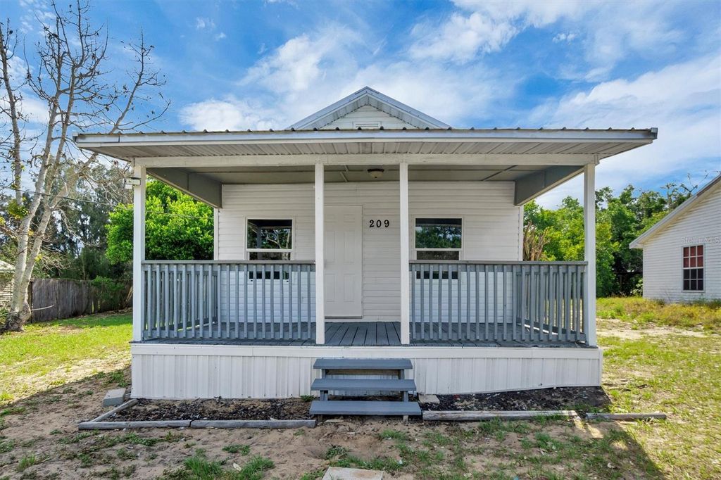 209 PINEY AVENUE, Lake Wales, FL 33898