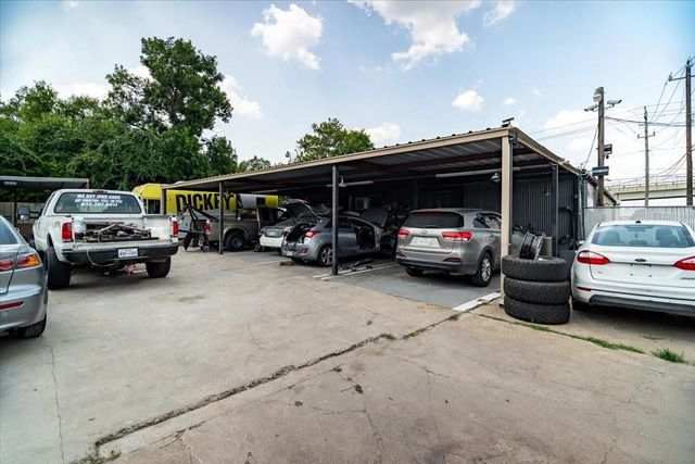 12969 W Hardy Road, Houston, TX 77037