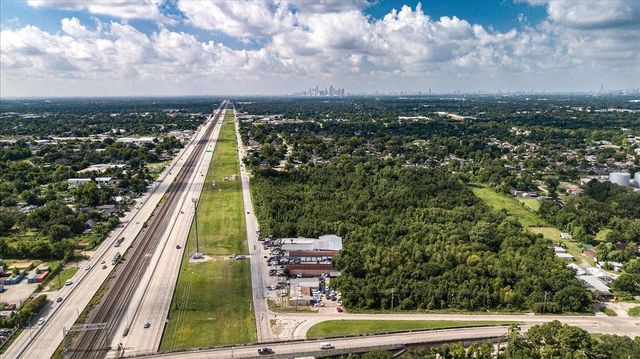12969 W Hardy Road, Houston, TX 77037