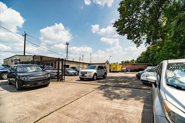 12969 W Hardy Road, Houston, TX 77037