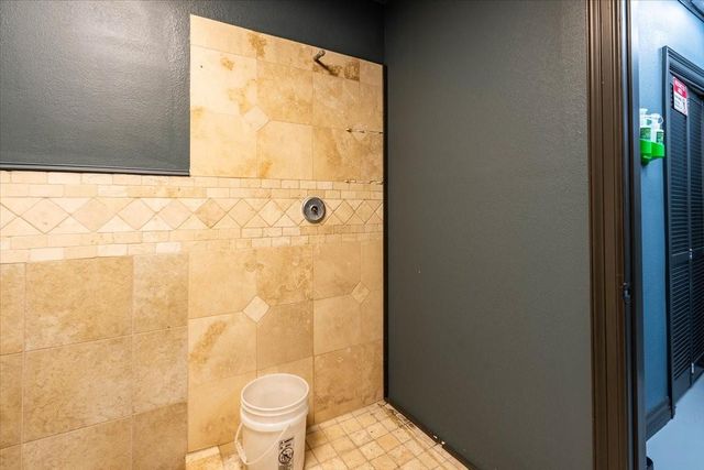 12969 W Hardy Road, Houston, TX 77037