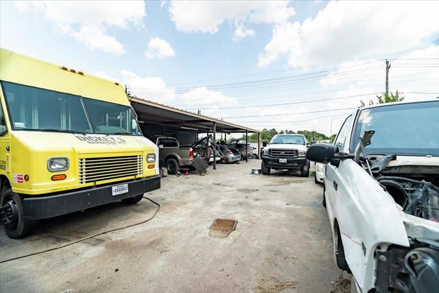 12969 W Hardy Road, Houston, TX 77037