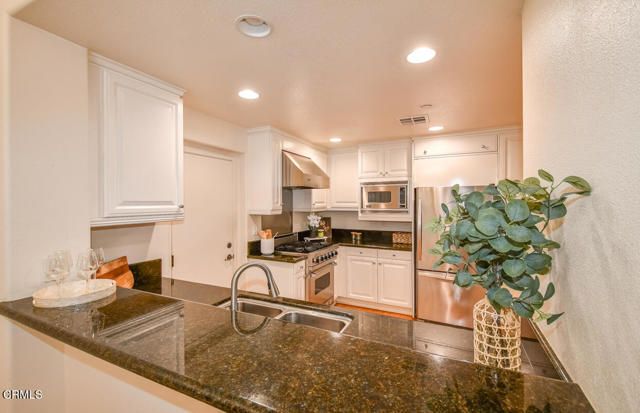 2461 Wagner Street 3, Pasadena, CA 91107