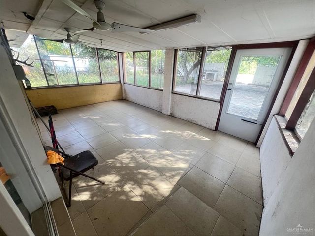 305 W Walnut Avenue, Mcallen, TX 78501