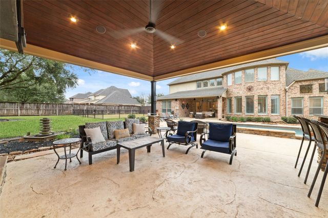 17715 Lakeside Haven Drive, Cypress, TX 77433