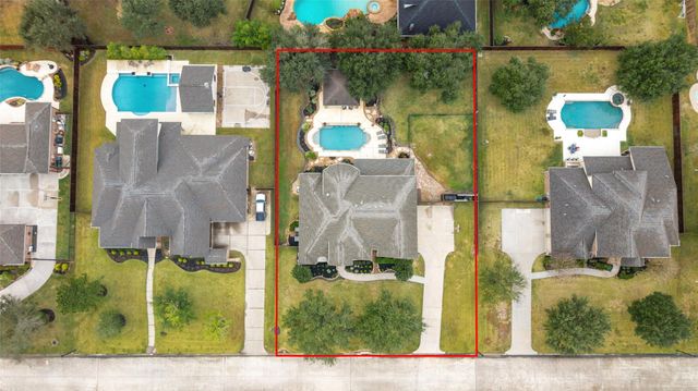 17715 Lakeside Haven Drive, Cypress, TX 77433