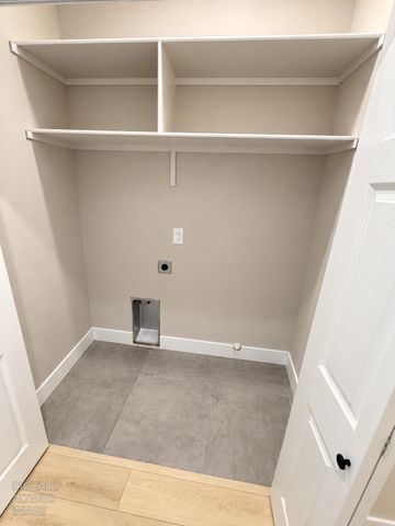 5861-5859 Wallace Ave, Sacramento, CA 95824