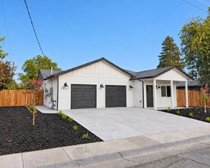 5861-5859 Wallace Ave, Sacramento, CA 95824
