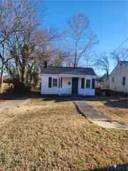 629 Pegram St, Petersburg, VA 23803