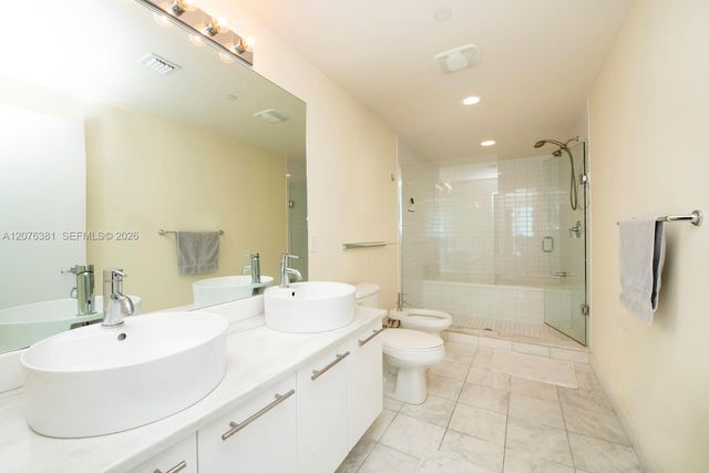888 Biscayne Boulevard 4007, Miami, FL 33132