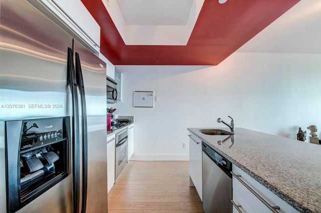 888 Biscayne Boulevard 4007, Miami, FL 33132