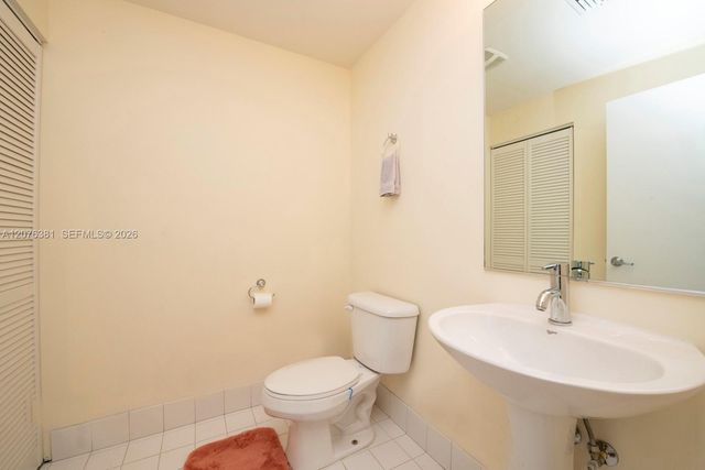 888 Biscayne Boulevard 4007, Miami, FL 33132