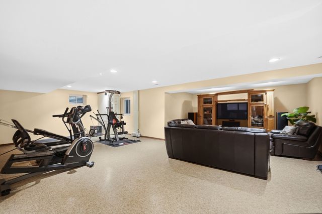 3703 Ballantrae Way, Flossmoor, IL 60422