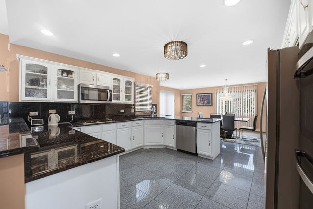 3703 Ballantrae Way, Flossmoor, IL 60422