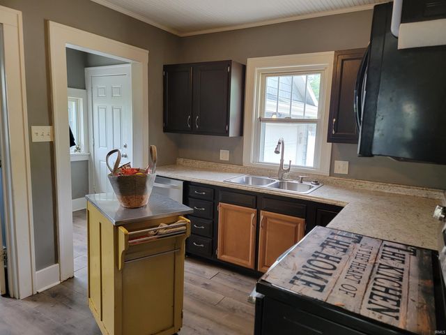 210 W 19th Street, Auburn, IN 46706