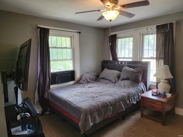 210 W 19th Street, Auburn, IN 46706