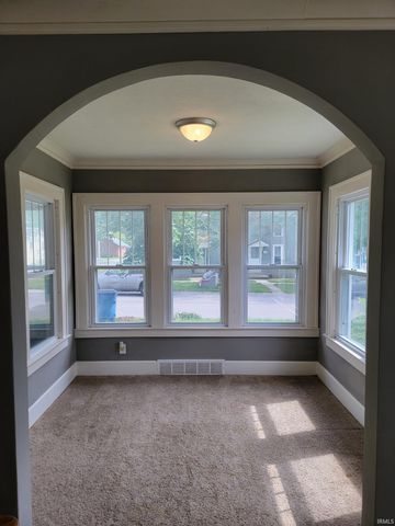 210 W 19th Street, Auburn, IN 46706