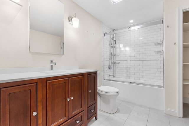 14 Williams C17, Danvers, MA 01923