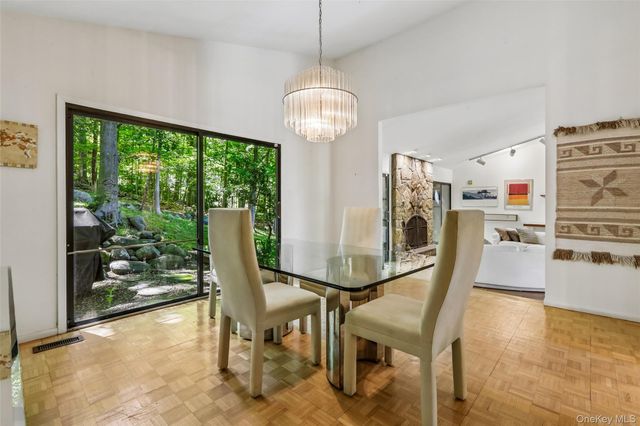 19 Rolling Way, New City, NY 10956