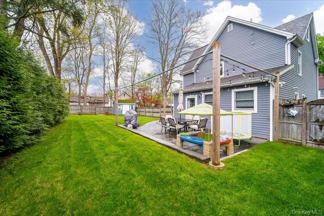 21 Division Street, Warwick, NY 10990