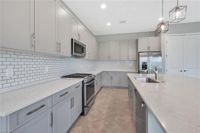 12260 Red Pine PL, Estero, FL 33928
