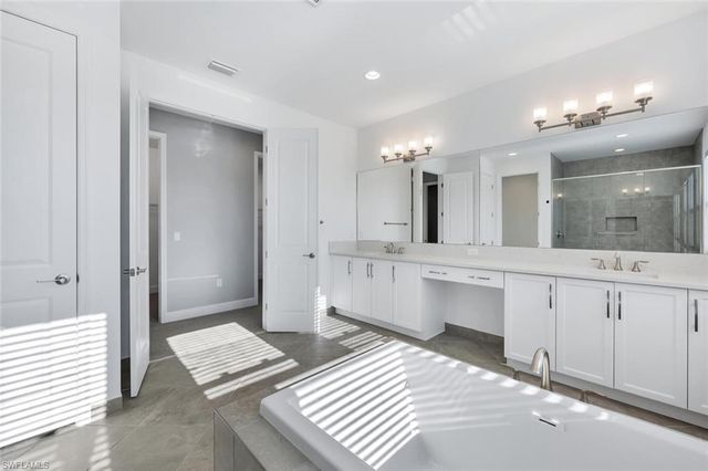 12260 Red Pine PL, Estero, FL 33928