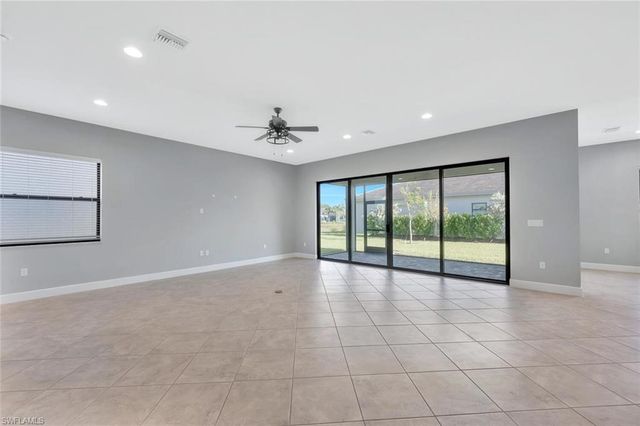 12260 Red Pine PL, Estero, FL 33928