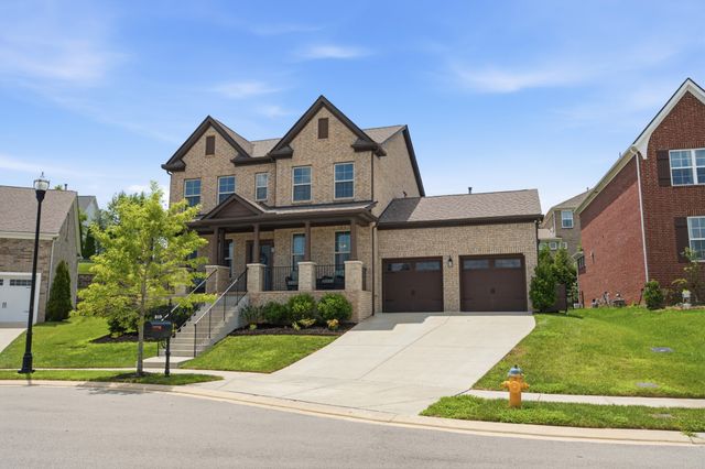 819 Ryecroft Ln, Franklin, TN 37064