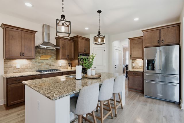 819 Ryecroft Ln, Franklin, TN 37064