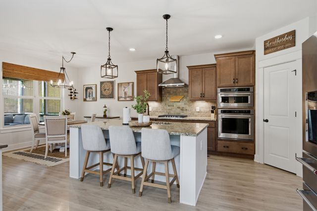 819 Ryecroft Ln, Franklin, TN 37064