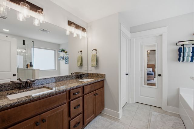 819 Ryecroft Ln, Franklin, TN 37064
