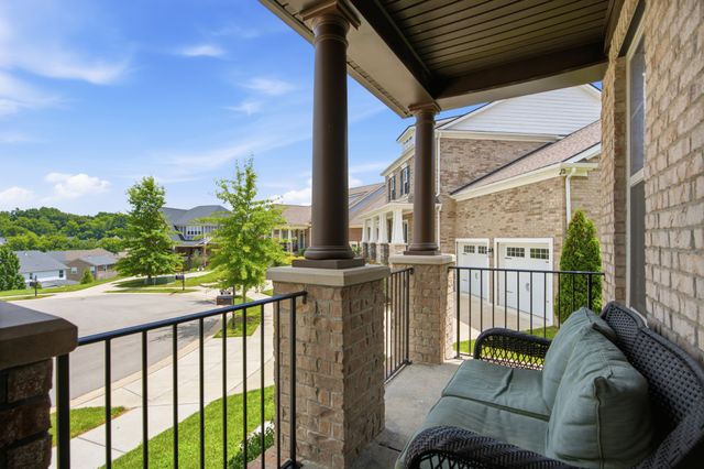 819 Ryecroft Ln, Franklin, TN 37064