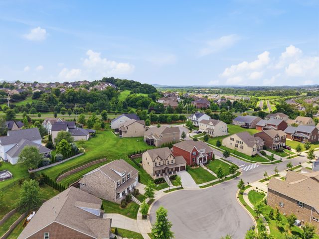 819 Ryecroft Ln, Franklin, TN 37064