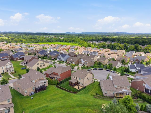 819 Ryecroft Ln, Franklin, TN 37064
