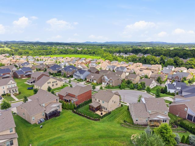 819 Ryecroft Ln, Franklin, TN 37064