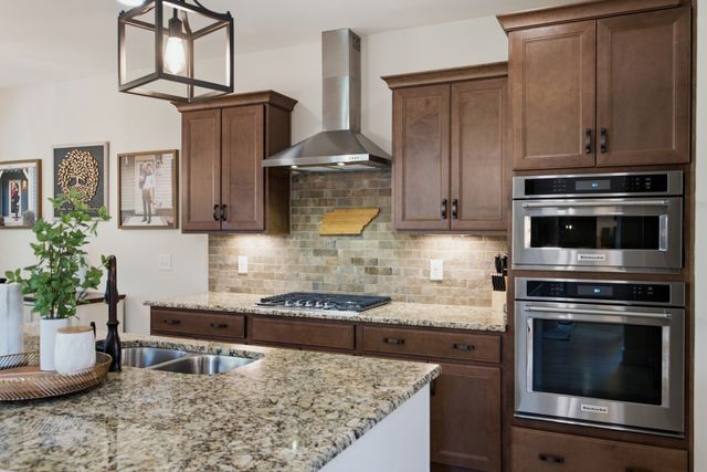 819 Ryecroft Ln, Franklin, TN 37064