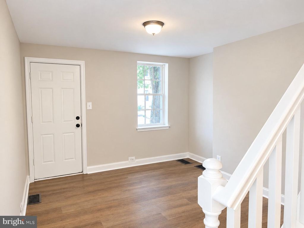 124 W AIRY ST #, NORRISTOWN, PA 19401 — photo 2