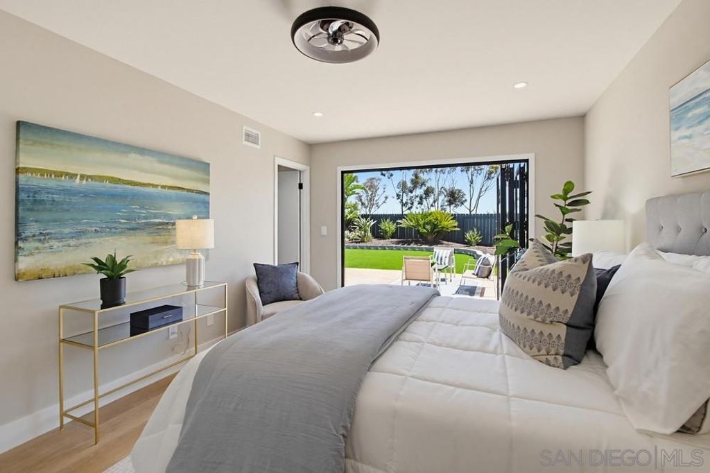 Image 20 of property listing at 7415 Bovet Way, San Diego, CA 92122