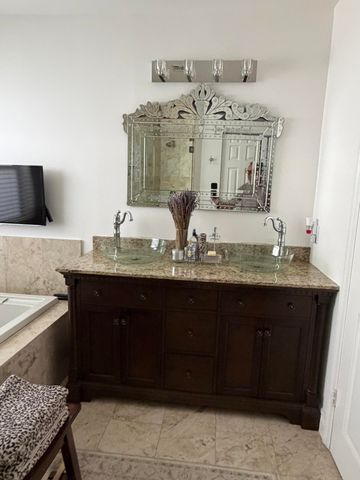 1101 Wilshire Circle E, Pembroke Pines, FL 33027