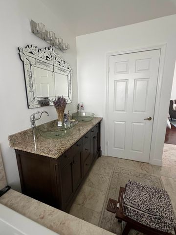 1101 Wilshire Circle E, Pembroke Pines, FL 33027