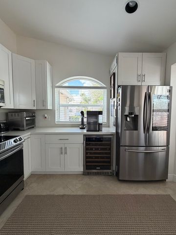 1101 Wilshire Circle E, Pembroke Pines, FL 33027