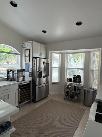 1101 Wilshire Circle E, Pembroke Pines, FL 33027