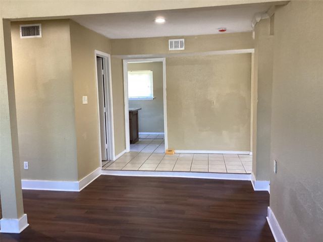 15831 Bazelbriar Lane, Houston, TX 77489