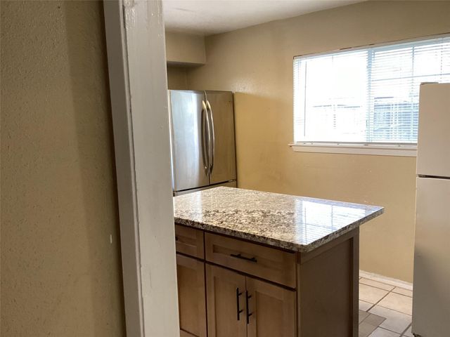 15831 Bazelbriar Lane, Houston, TX 77489