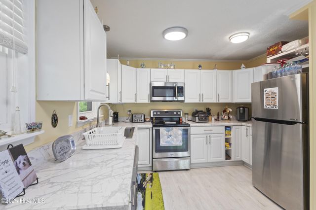 407 Sandlewood Drive, Calabash, NC 28467