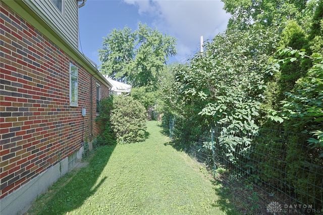 103 Chatham Drive, Kettering, OH 45429