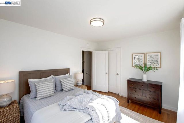 1321 Pearl St, Alameda, CA 94501