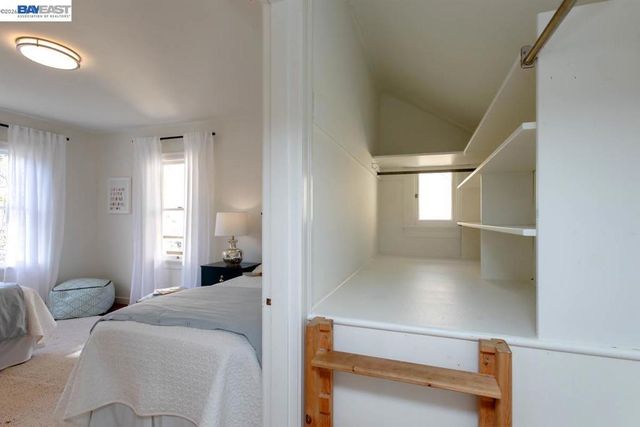 1321 Pearl St, Alameda, CA 94501