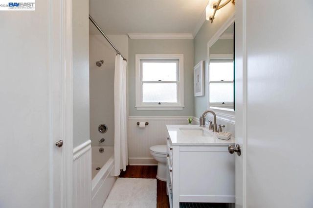 1321 Pearl St, Alameda, CA 94501